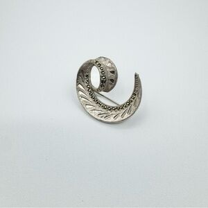 Vintage Sphinx Silver Marcasite Boucher Swirl Brooch Pin